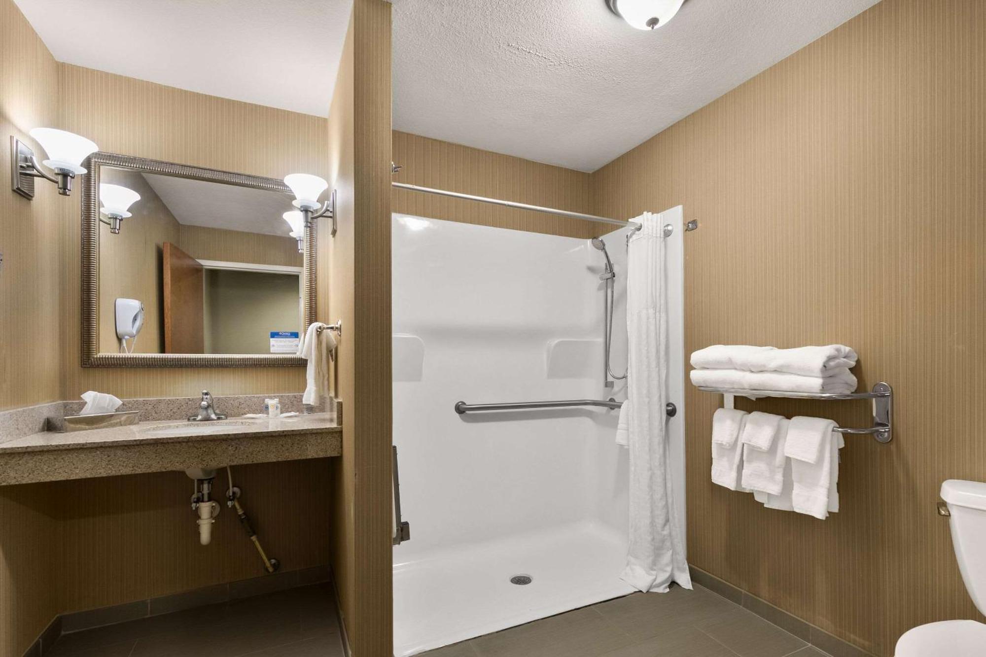 Comfort Suites Commerce Εξωτερικό φωτογραφία